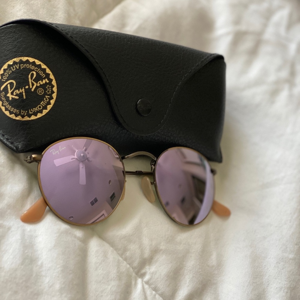 Perfect condition circle frame purple ray bans new